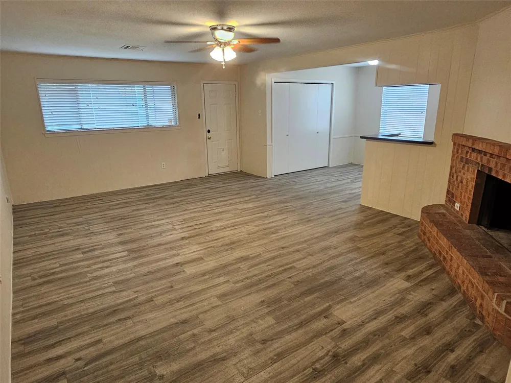 1113 E Amherst Lane Deer Park, TX 77536