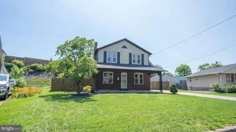 9 OAKWOOD CIRCLE