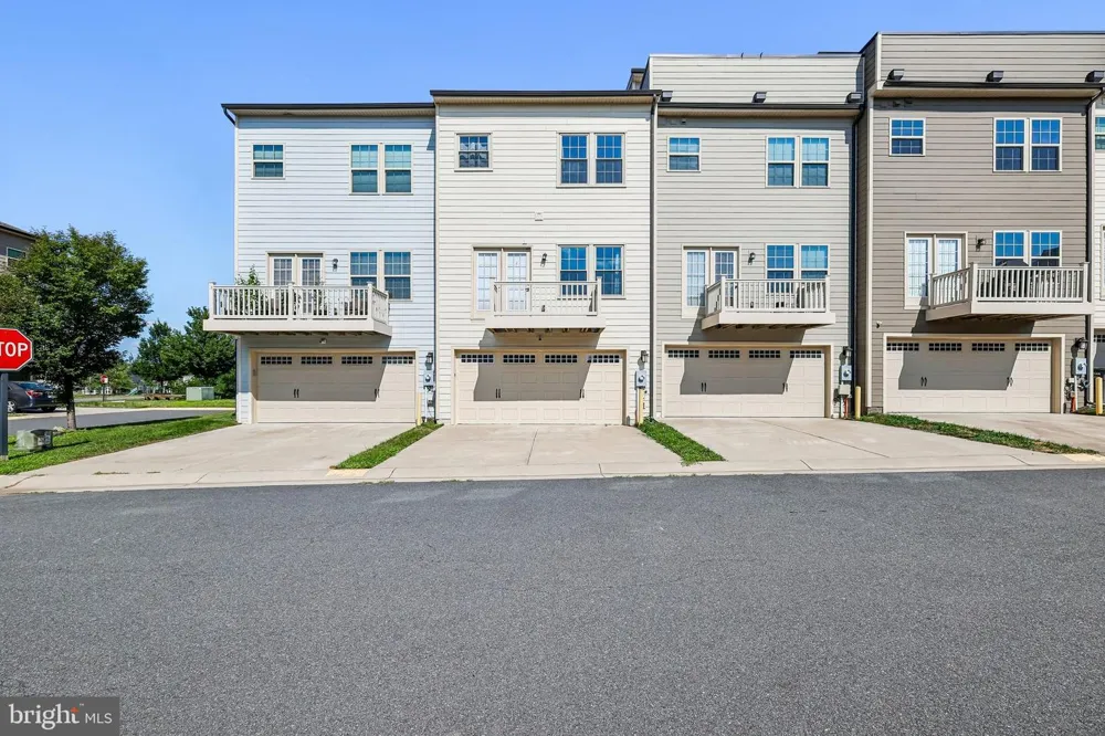 18002 RED CEDAR ROAD Dumfries, VA 22026