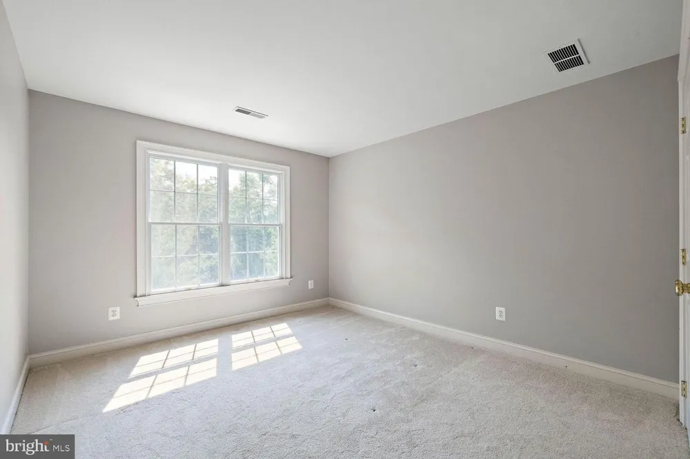11 DEVONSHIRE COURT Wilmington, DE 19807
