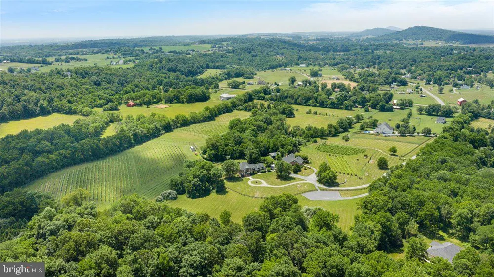 450 GREEN SPRING ROAD Winchester, VA 22603