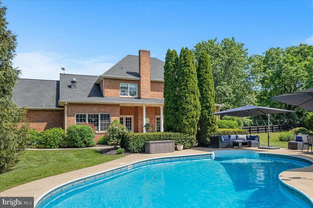 450 GREEN SPRING ROAD Winchester, VA 22603