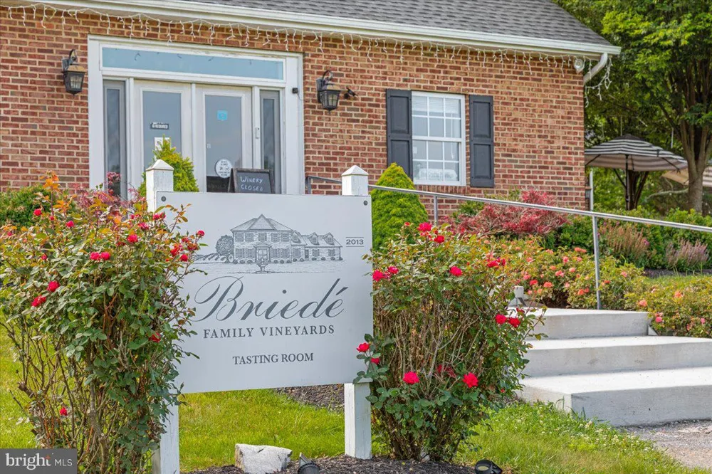450 GREEN SPRING ROAD Winchester, VA 22603