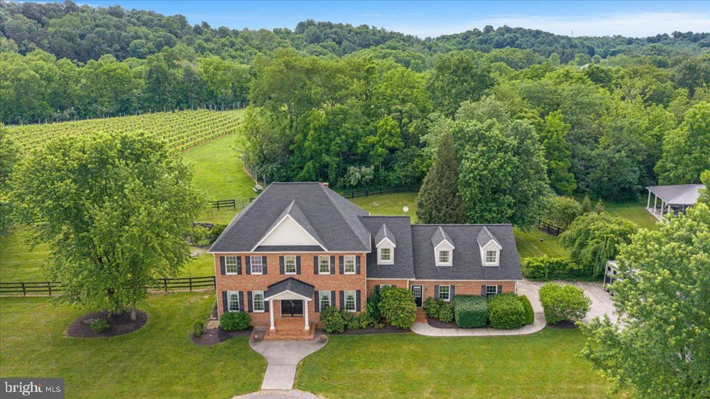 450 GREEN SPRING ROAD Winchester, VA 22603