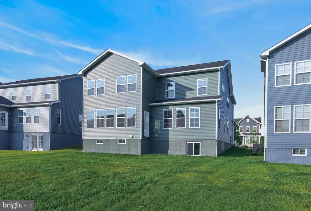 1124 MILLER FARM DR Brunswick, MD 21716