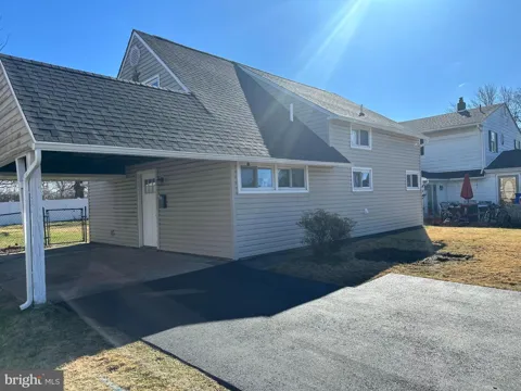 18 NESTINGROCK LANE