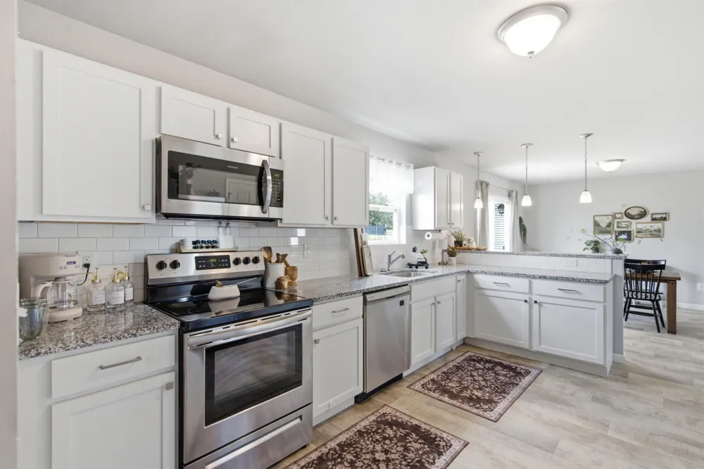 8449 E Sturtevant Avenue Richland, MI 49083