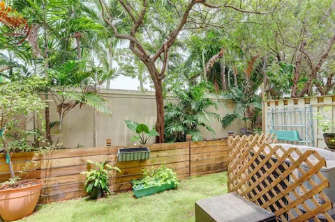 2851 W Prospect Road #305