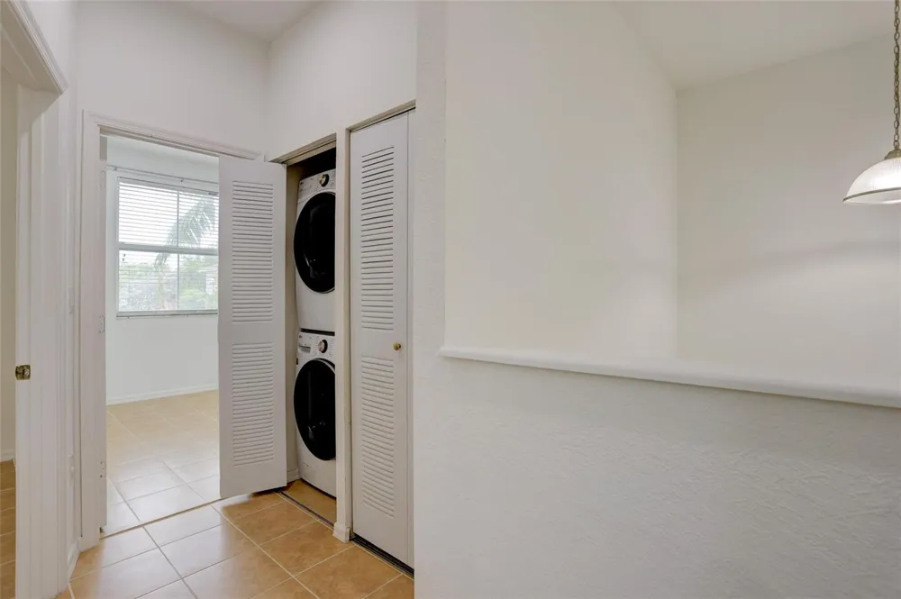 2851 W Prospect Road #305 Tamarac, FL 33309