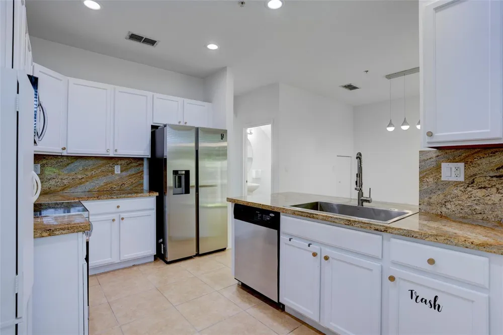 2851 W Prospect Road #305 Tamarac, FL 33309