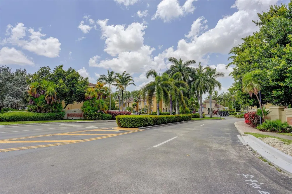 2851 W Prospect Road #305 Tamarac, FL 33309