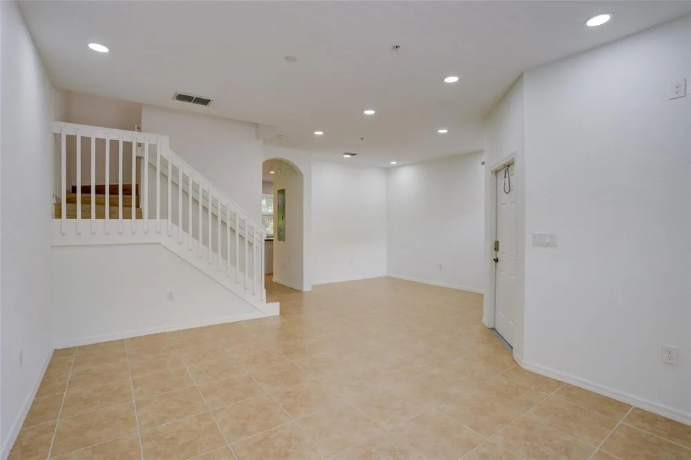 2851 W Prospect Road #305 Tamarac, FL 33309
