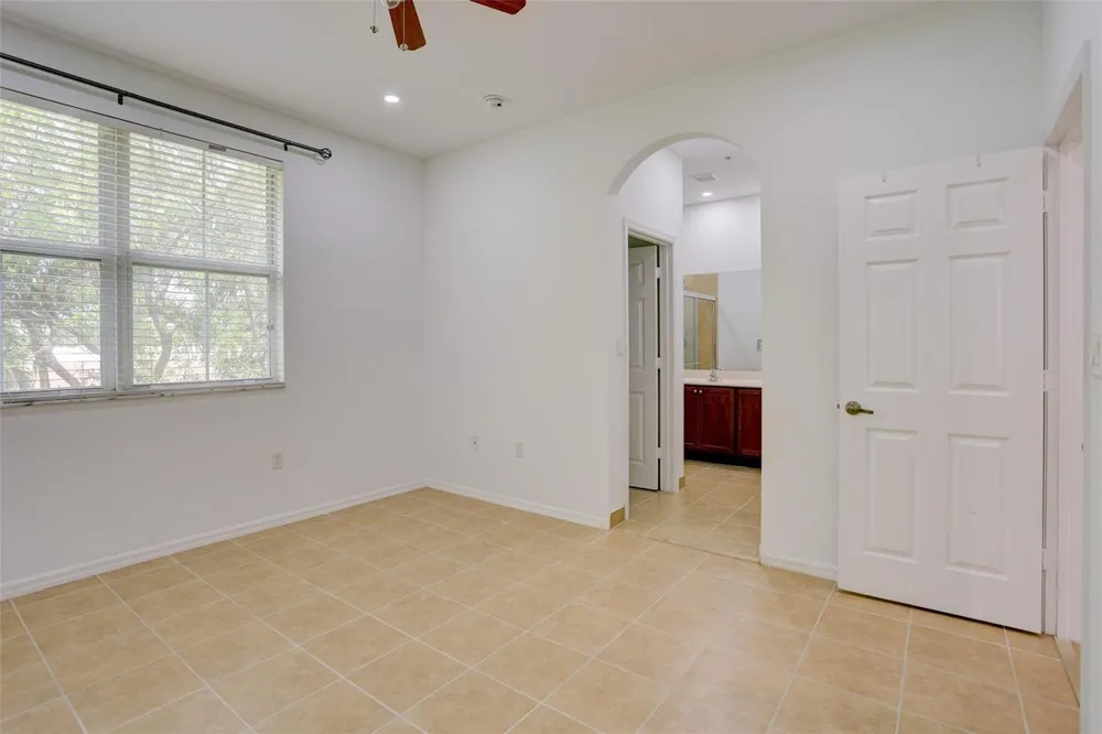 2851 W Prospect Road #305 Tamarac, FL 33309