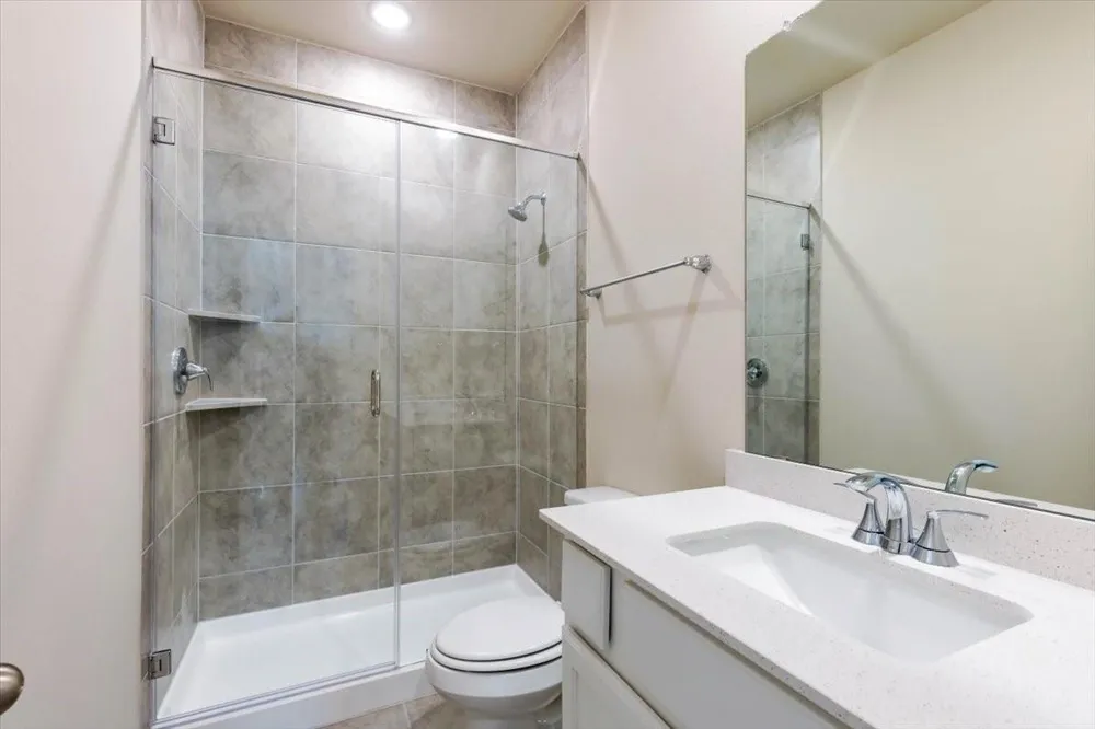 5063 Hazel Orchard Drive Houston, TX 77066