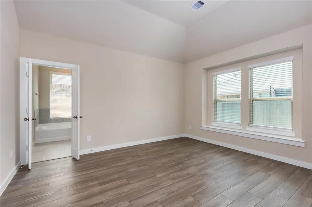 5063 Hazel Orchard Drive Houston, TX 77066