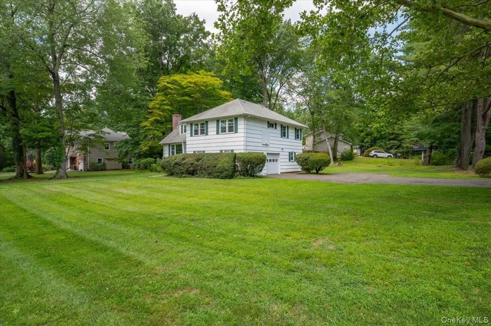 27 Meadowlark Road Rye Brook, NY 10573