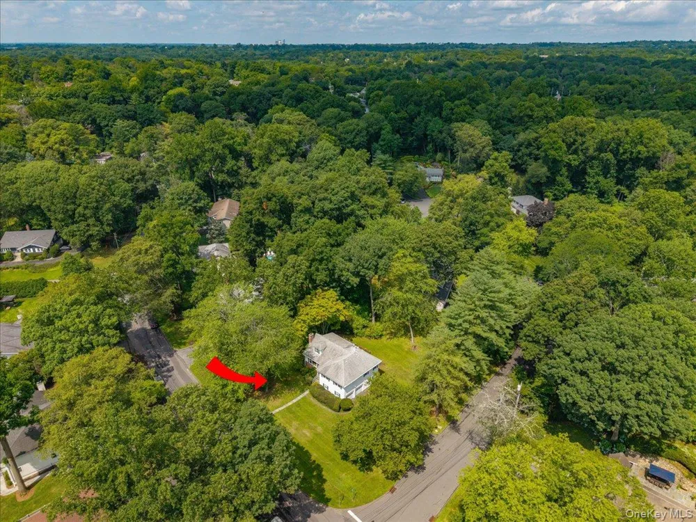 27 Meadowlark Road Rye Brook, NY 10573