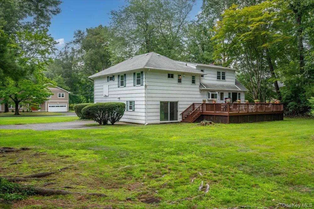 27 Meadowlark Road Rye Brook, NY 10573
