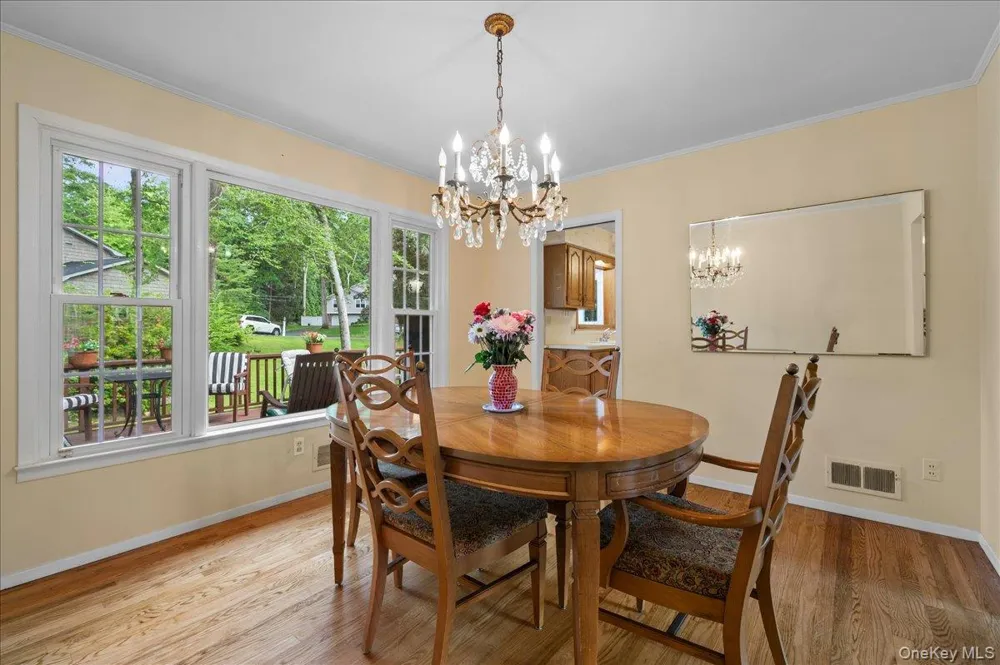 27 Meadowlark Road Rye Brook, NY 10573