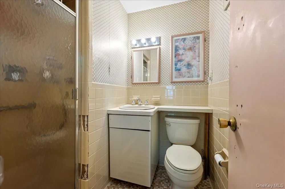 27 Meadowlark Road Rye Brook, NY 10573