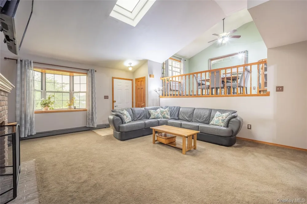 22 Hemlock Court Fishkill, NY 12524