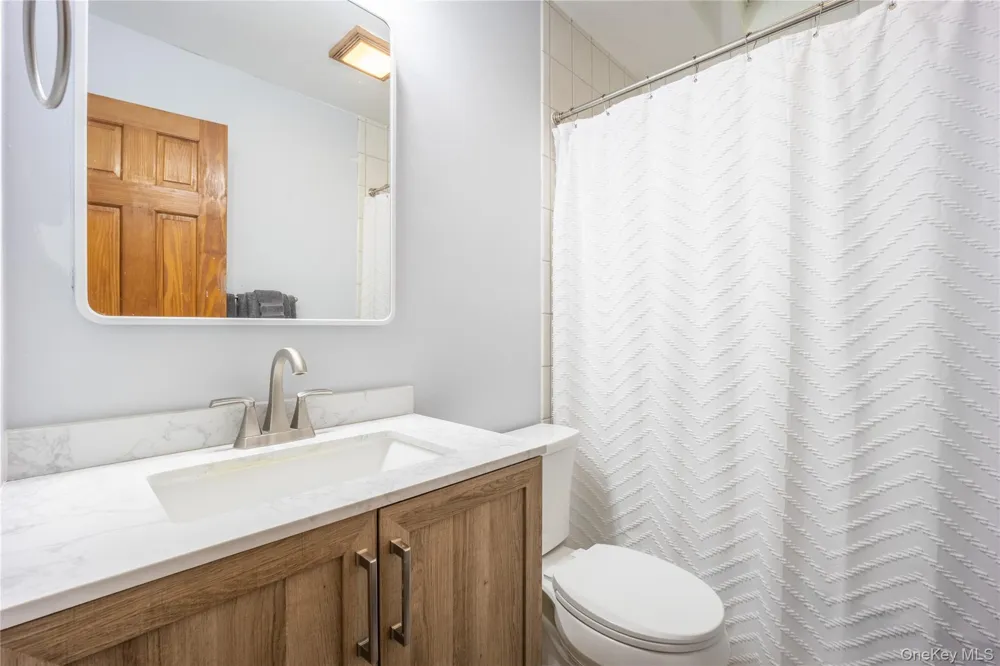 22 Hemlock Court Fishkill, NY 12524