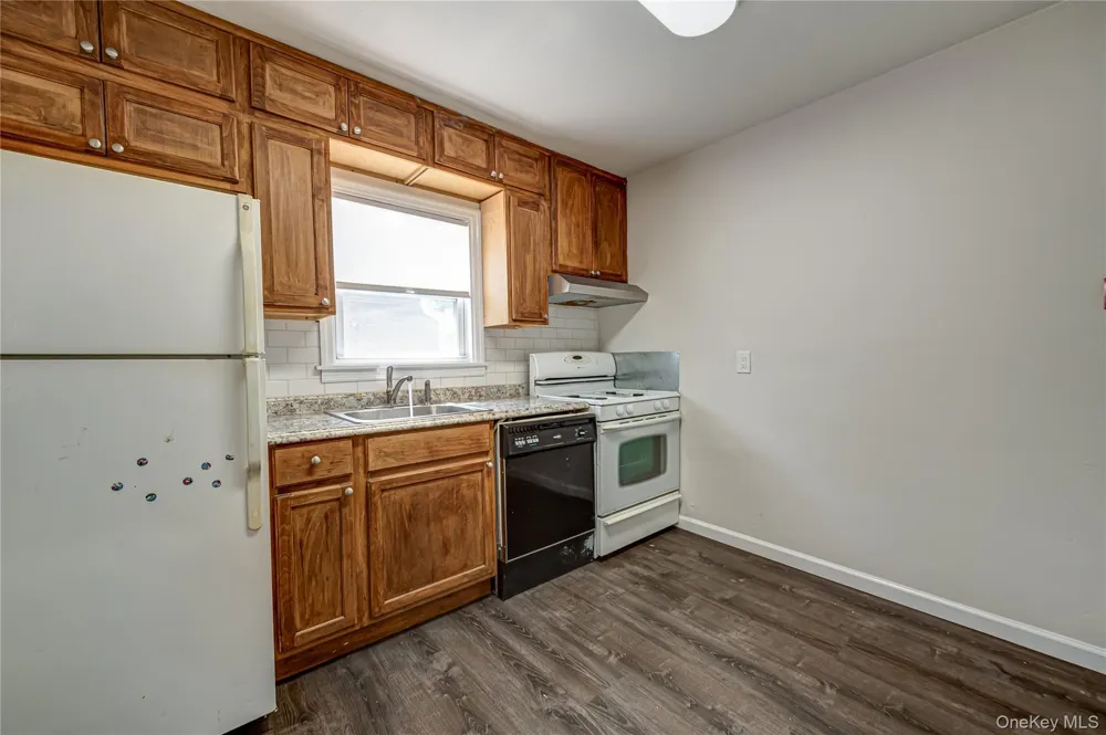 123 Cherubina Lane North Babylon, NY 11703