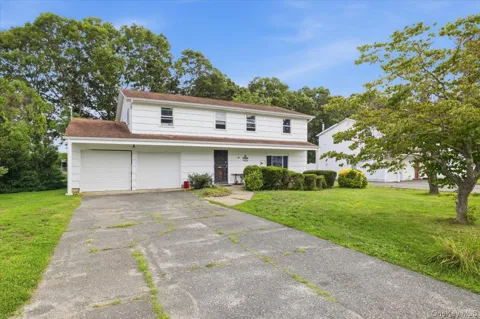 38 Appel Drive E