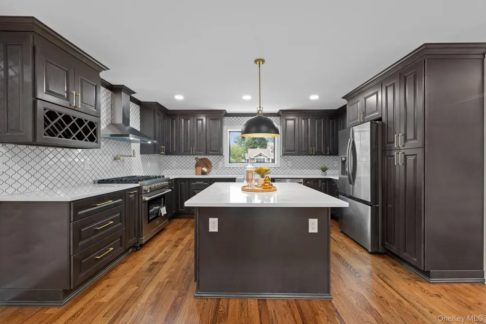 1 Greg Lane East Northport, NY 11731