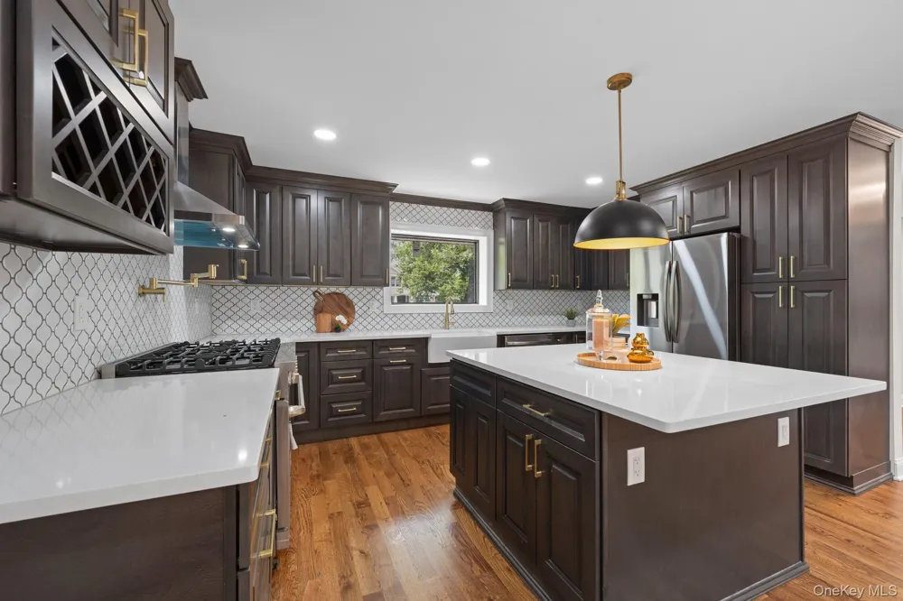 1 Greg Lane East Northport, NY 11731