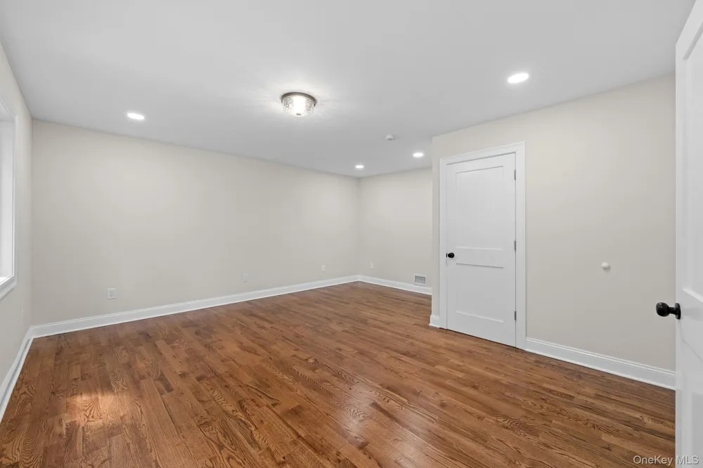 1 Greg Lane East Northport, NY 11731
