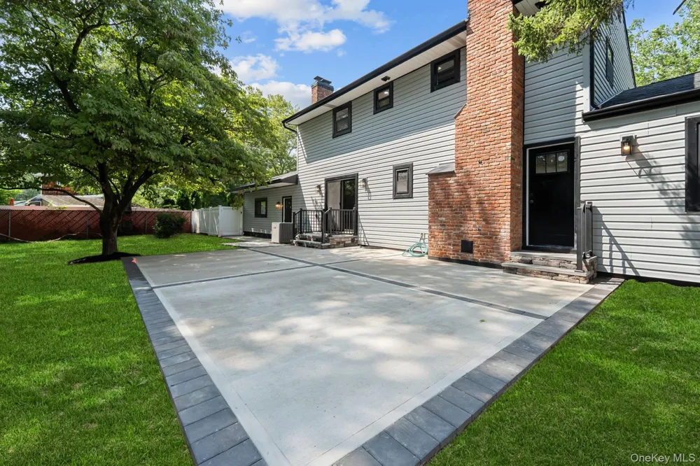 1 Greg Lane East Northport, NY 11731