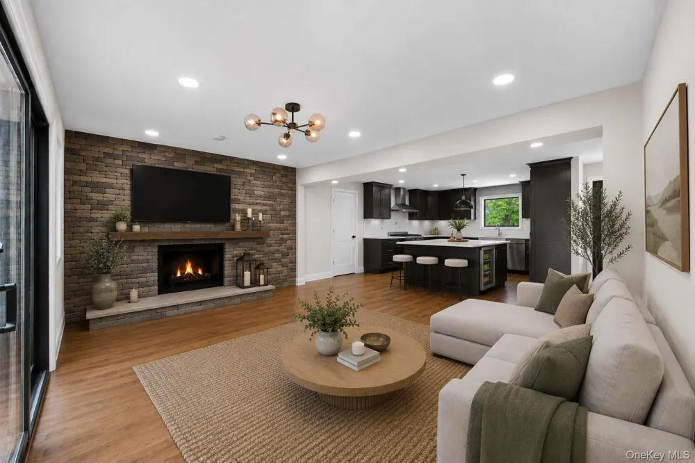 1 Greg Lane East Northport, NY 11731