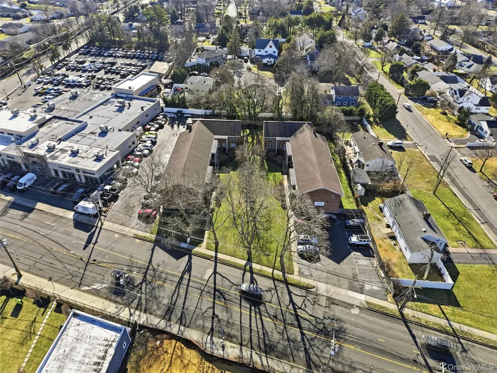 297 Merrick Road #D 1 Amityville, NY 11701