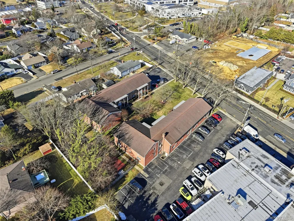 297 Merrick Road #D 1 Amityville, NY 11701