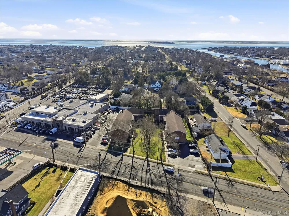297 Merrick Road #D 1 Amityville, NY 11701