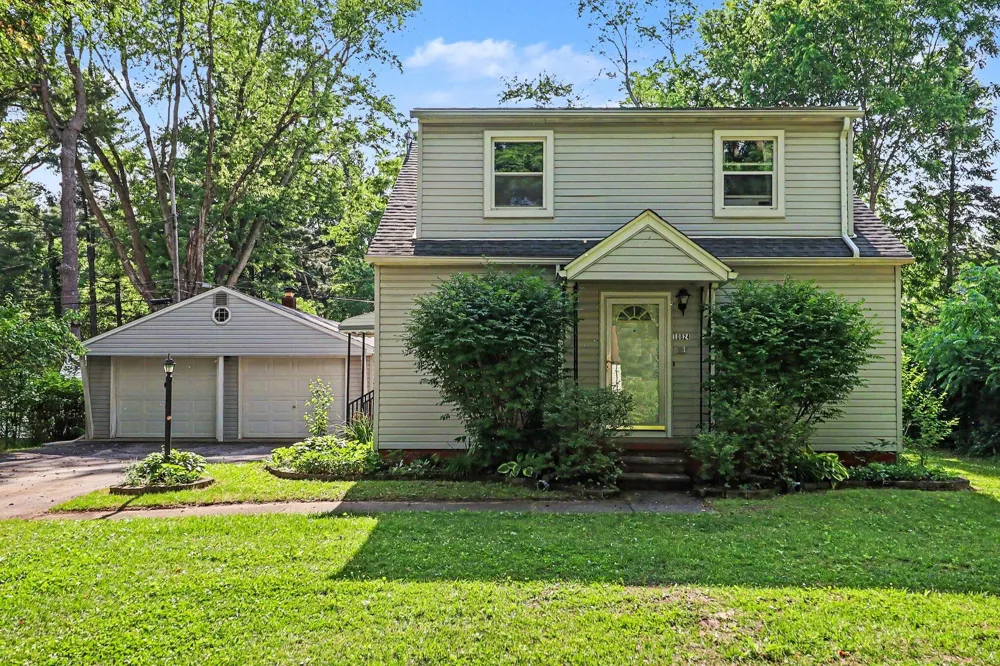 10624 Borgman Avenue Belleville, MI 48111