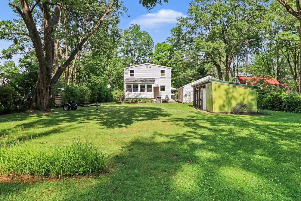 10624 Borgman Avenue Belleville, MI 48111