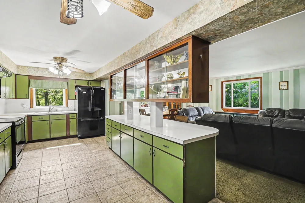 10624 Borgman Avenue Belleville, MI 48111