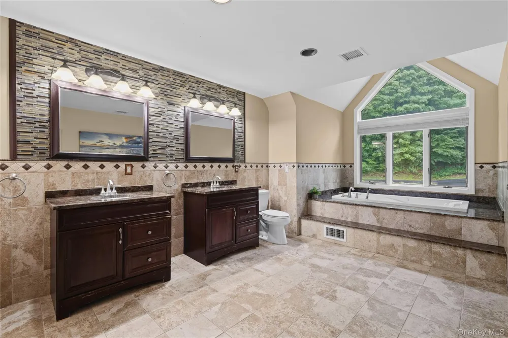 39 Julia Court Mahopac, NY 10541