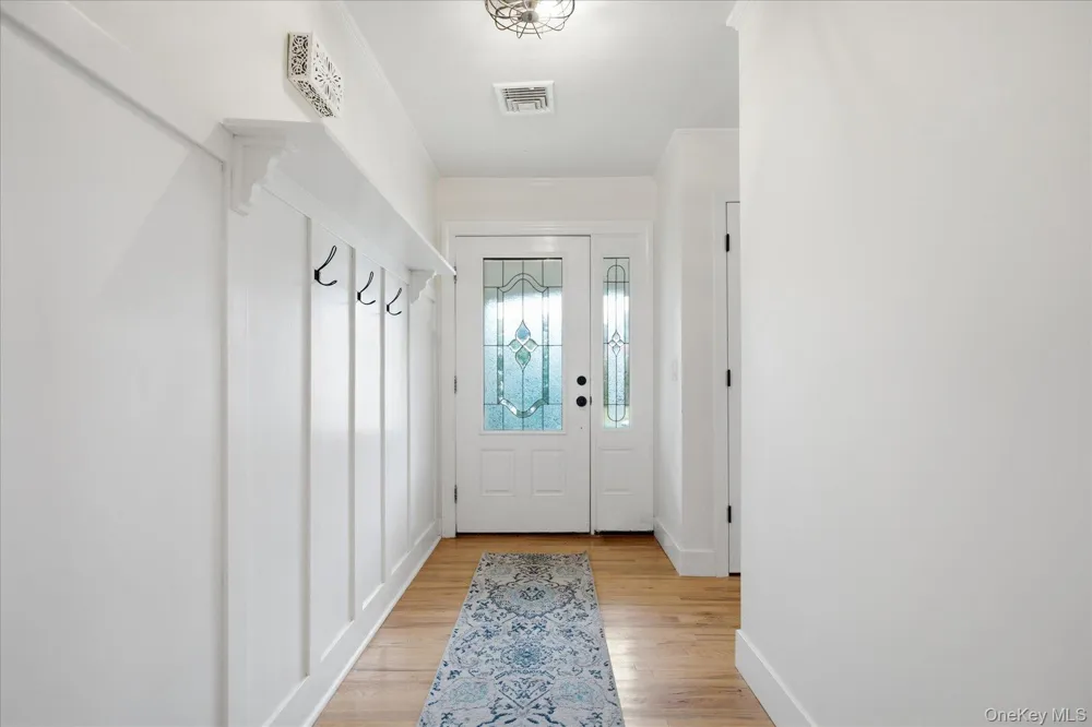 37 Storyland Lane East Setauket, NY 11733