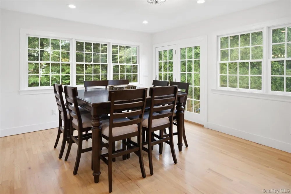 37 Storyland Lane East Setauket, NY 11733