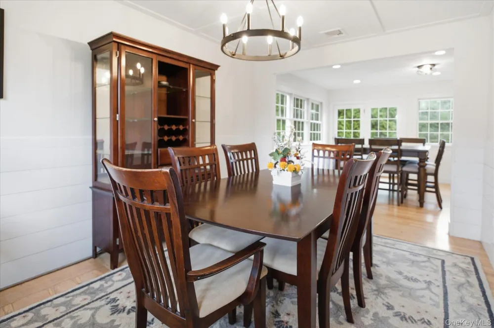 37 Storyland Lane East Setauket, NY 11733