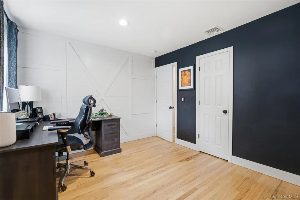 37 Storyland Lane East Setauket, NY 11733