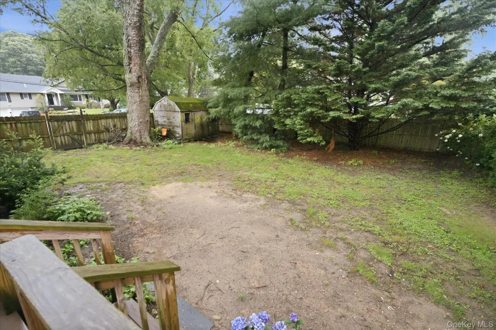 37 Storyland Lane East Setauket, NY 11733