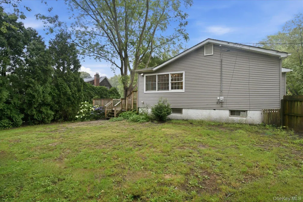 37 Storyland Lane East Setauket, NY 11733