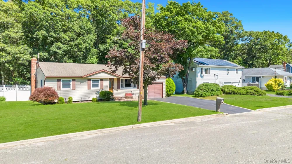25 Walter Drive Nesconset, NY 11767