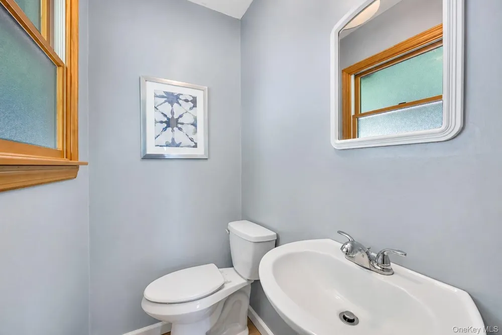 25 Walter Drive Nesconset, NY 11767