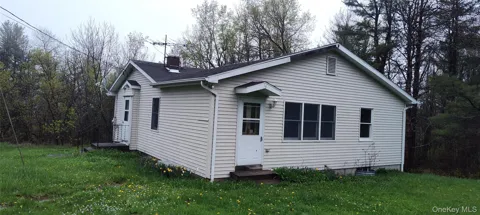 16 Lake Road