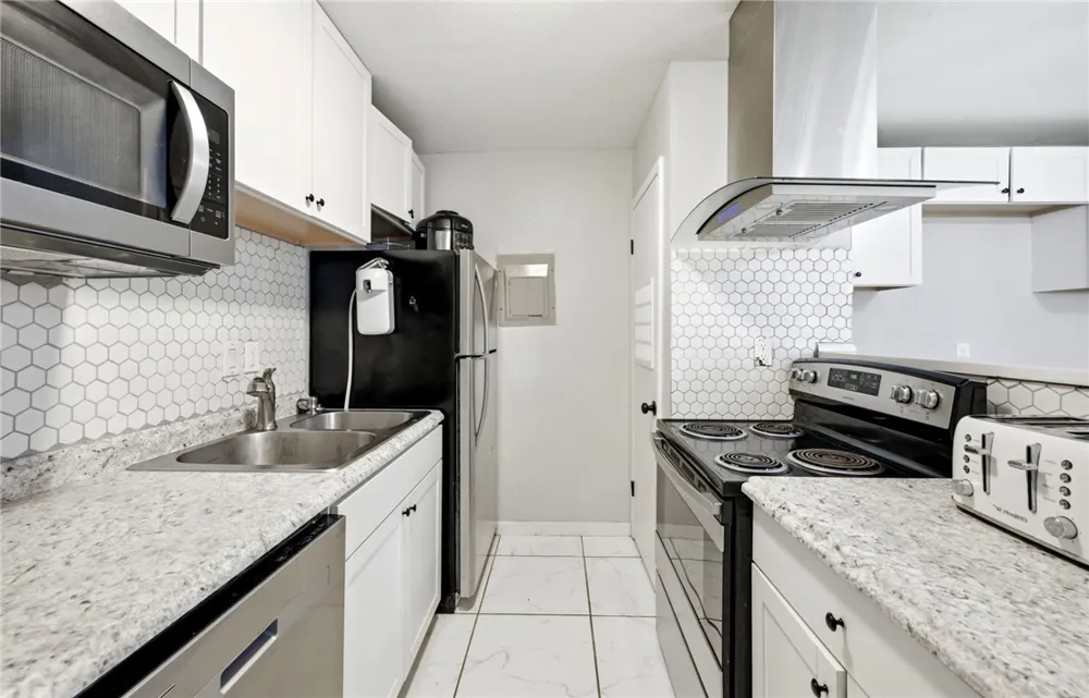 6133 Hidden Wood Corpus Christi, TX 78412